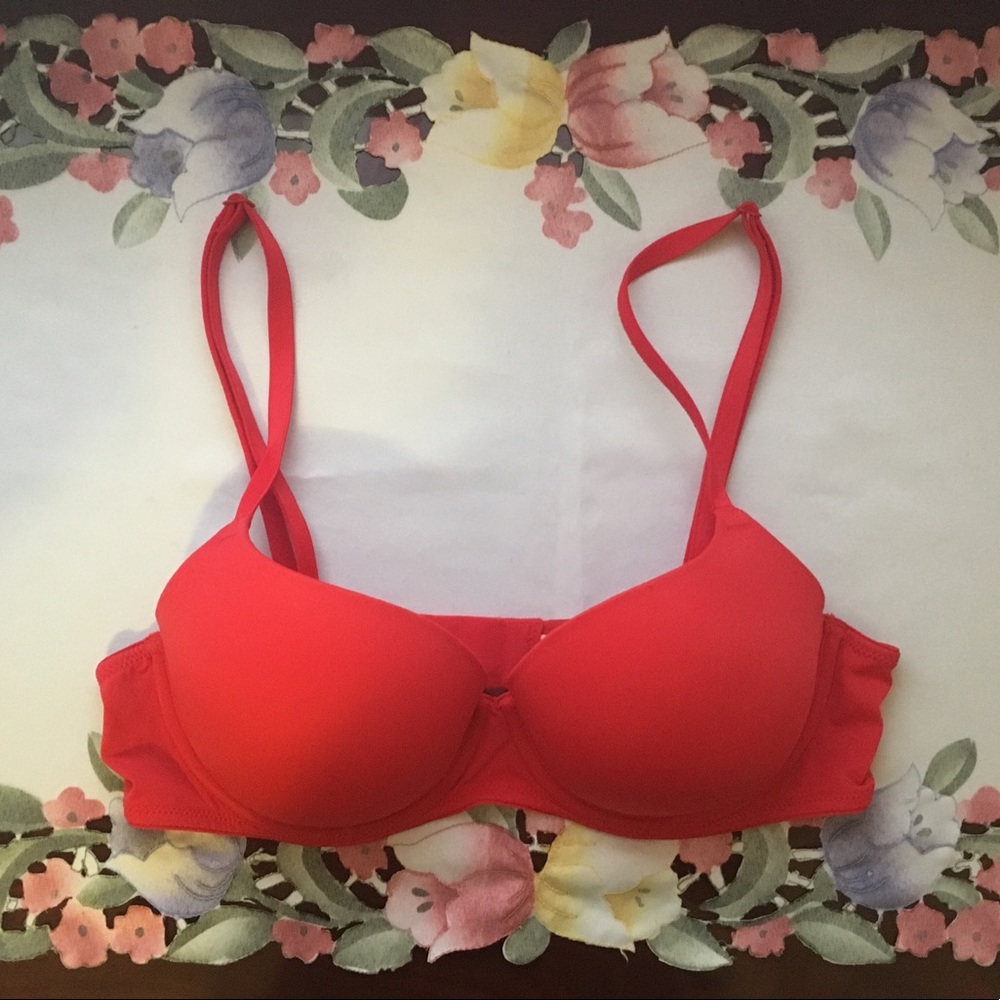 Victoria’s Secret Pink Lightly Lined Bra 34B